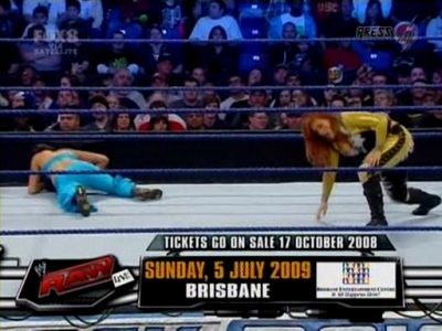 SD_10-10-08_Brie_Bella_vs_Natalya_w-Victoria_avi_000103520.jpg