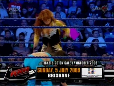SD_10-10-08_Brie_Bella_vs_Natalya_w-Victoria_avi_000108000.jpg