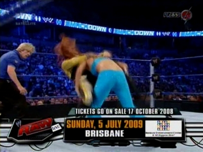 SD_10-10-08_Brie_Bella_vs_Natalya_w-Victoria_avi_000108400.jpg