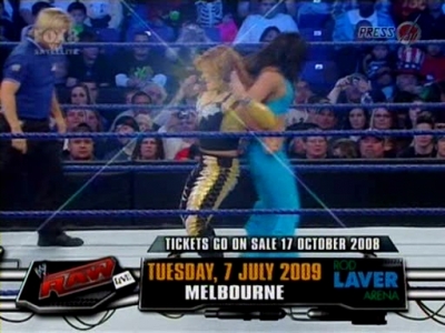 SD_10-10-08_Brie_Bella_vs_Natalya_w-Victoria_avi_000119960.jpg