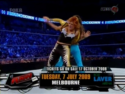 SD_10-10-08_Brie_Bella_vs_Natalya_w-Victoria_avi_000121240.jpg