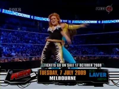 SD_10-10-08_Brie_Bella_vs_Natalya_w-Victoria_avi_000123280.jpg
