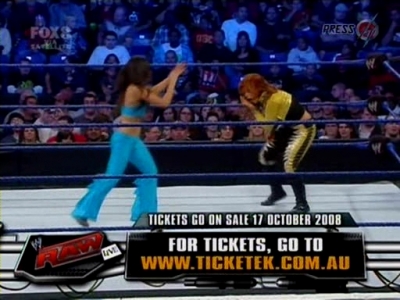 SD_10-10-08_Brie_Bella_vs_Natalya_w-Victoria_avi_000135160.jpg