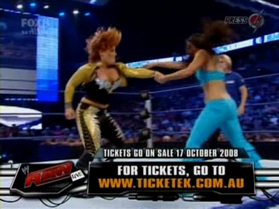 SD_10-10-08_Brie_Bella_vs_Natalya_w-Victoria_avi_000138240.jpg