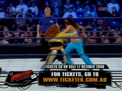 SD_10-10-08_Brie_Bella_vs_Natalya_w-Victoria_avi_000138720.jpg