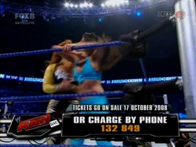 SD_10-10-08_Brie_Bella_vs_Natalya_w-Victoria_avi_000141320.jpg