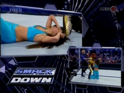 SD_10-10-08_Brie_Bella_vs_Natalya_w-Victoria_avi_000159080.jpg