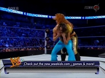 SD_10-10-08_Brie_Bella_vs_Natalya_w-Victoria_avi_000182880.jpg