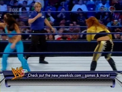 SD_10-10-08_Brie_Bella_vs_Natalya_w-Victoria_avi_000185600.jpg
