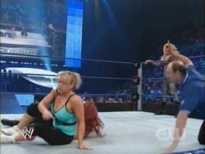 SD_07-11-08_Natalya-Maryse_vs_Michelle-Cherry_avi_000168501.jpg