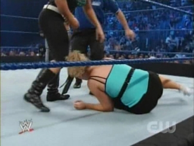 SD_07-11-08_Natalya-Maryse_vs_Michelle-Cherry_avi_000182615.jpg