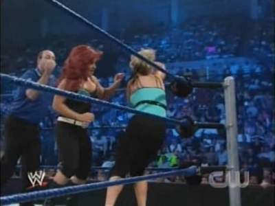 SD_07-11-08_Natalya-Maryse_vs_Michelle-Cherry_avi_000187220.jpg