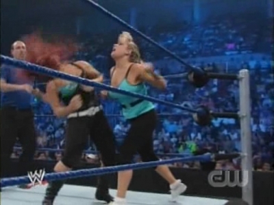 SD_07-11-08_Natalya-Maryse_vs_Michelle-Cherry_avi_000201534.jpg