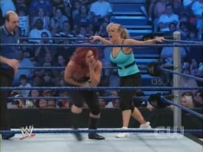 SD_07-11-08_Natalya-Maryse_vs_Michelle-Cherry_avi_000202068.jpg