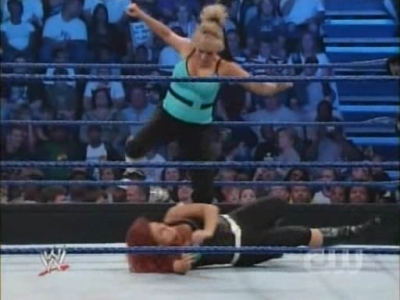 SD_07-11-08_Natalya-Maryse_vs_Michelle-Cherry_avi_000207874.jpg