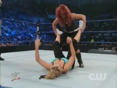 SD_07-11-08_Natalya-Maryse_vs_Michelle-Cherry_avi_000214847.jpg