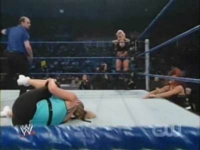 SD_07-11-08_Natalya-Maryse_vs_Michelle-Cherry_avi_000222655.jpg