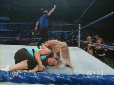 SD_07-11-08_Natalya-Maryse_vs_Michelle-Cherry_avi_000225725.jpg