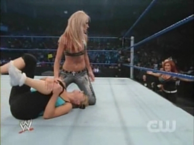 SD_07-11-08_Natalya-Maryse_vs_Michelle-Cherry_avi_000227927.jpg