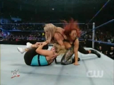 SD_07-11-08_Natalya-Maryse_vs_Michelle-Cherry_avi_000235101.jpg