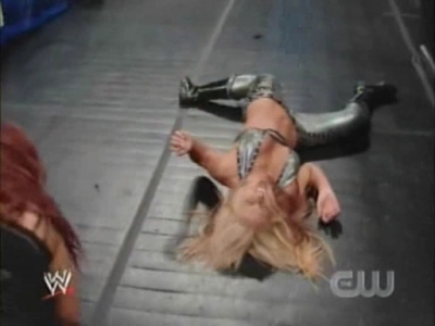 SD_07-11-08_Natalya-Maryse_vs_Michelle-Cherry_avi_000260593.jpg