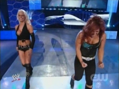 SD_07-11-08_Natalya-Maryse_vs_Michelle-Cherry_avi_000296562.jpg