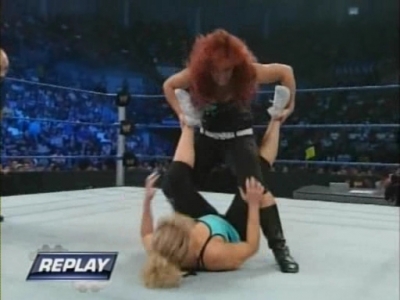 SD_07-11-08_Natalya-Maryse_vs_Michelle-Cherry_avi_000301067.jpg