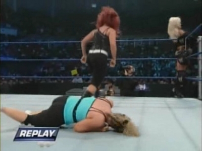 SD_07-11-08_Natalya-Maryse_vs_Michelle-Cherry_avi_000306439.jpg