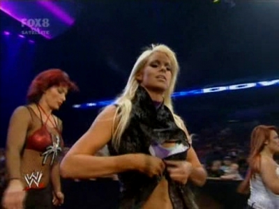 SD_09-12-08_Maryse-Natalya-Victoria_vs_Michelle-Maria-Bri_avi_000018480.jpg