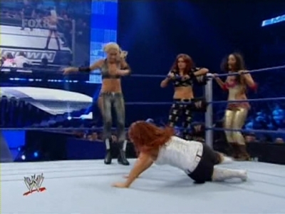 SD_09-12-08_Maryse-Natalya-Victoria_vs_Michelle-Maria-Bri_avi_000100080.jpg