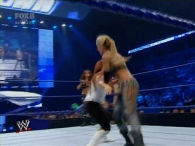 SD_09-12-08_Maryse-Natalya-Victoria_vs_Michelle-Maria-Bri_avi_000102960.jpg