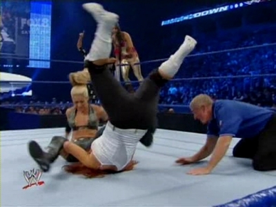 SD_09-12-08_Maryse-Natalya-Victoria_vs_Michelle-Maria-Bri_avi_000107760.jpg