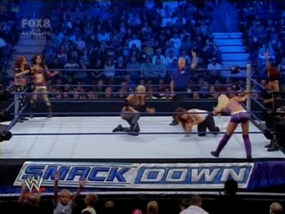 SD_09-12-08_Maryse-Natalya-Victoria_vs_Michelle-Maria-Bri_avi_000108960.jpg