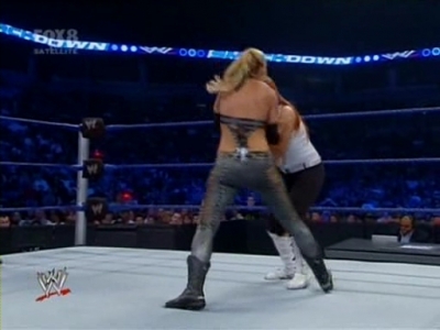 SD_09-12-08_Maryse-Natalya-Victoria_vs_Michelle-Maria-Bri_avi_000113000.jpg