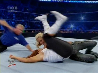 SD_09-12-08_Maryse-Natalya-Victoria_vs_Michelle-Maria-Bri_avi_000122520.jpg