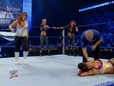 SD_09-12-08_Maryse-Natalya-Victoria_vs_Michelle-Maria-Bri_avi_000205680.jpg