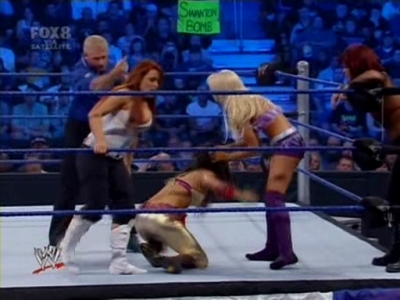 SD_09-12-08_Maryse-Natalya-Victoria_vs_Michelle-Maria-Bri_avi_000222480.jpg