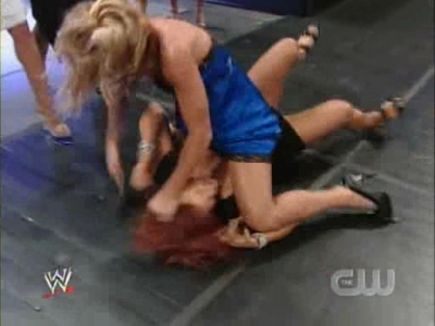 SD_07-19-08_Vickie_Guerrero-Divas_ring_segment_Natalya_vs_Cherry_avi_000102001.jpg