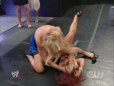 SD_07-19-08_Vickie_Guerrero-Divas_ring_segment_Natalya_vs_Cherry_avi_000104938.jpg
