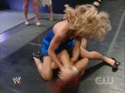 SD_07-19-08_Vickie_Guerrero-Divas_ring_segment_Natalya_vs_Cherry_avi_000105271.jpg