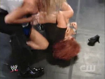 SD_07-19-08_Vickie_Guerrero-Divas_ring_segment_Natalya_vs_Cherry_avi_000112212.jpg