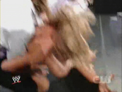 SD_07-19-08_Vickie_Guerrero-Divas_ring_segment_Natalya_vs_Cherry_avi_000112545.jpg