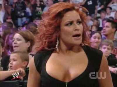 SD_07-19-08_Vickie_Guerrero-Divas_ring_segment_Natalya_vs_Cherry_avi_000127360.jpg