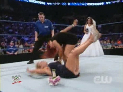 SD_07-19-08_Vickie_Guerrero-Divas_ring_segment_Natalya_vs_Cherry_avi_000212712.jpg