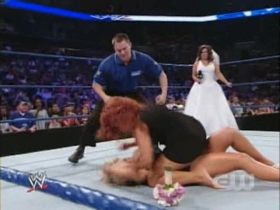 SD_07-19-08_Vickie_Guerrero-Divas_ring_segment_Natalya_vs_Cherry_avi_000215415.jpg