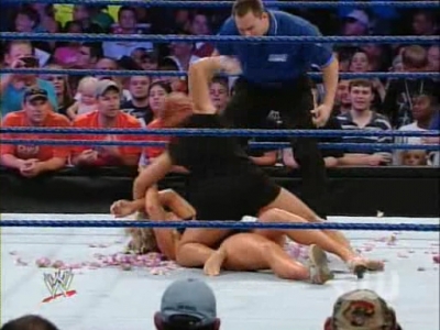 SD_07-19-08_Vickie_Guerrero-Divas_ring_segment_Natalya_vs_Cherry_avi_000219352.jpg