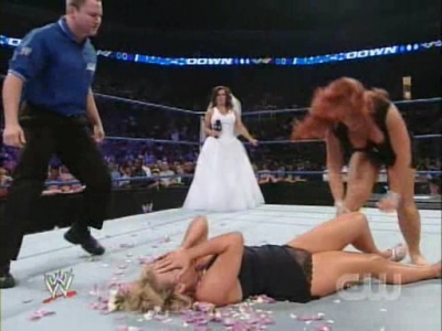 SD_07-19-08_Vickie_Guerrero-Divas_ring_segment_Natalya_vs_Cherry_avi_000221688.jpg