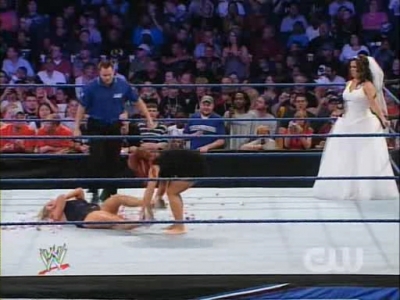 SD_07-19-08_Vickie_Guerrero-Divas_ring_segment_Natalya_vs_Cherry_avi_000222155.jpg