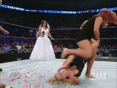 SD_07-19-08_Vickie_Guerrero-Divas_ring_segment_Natalya_vs_Cherry_avi_000227360.jpg