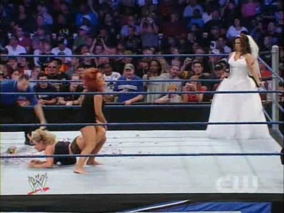 SD_07-19-08_Vickie_Guerrero-Divas_ring_segment_Natalya_vs_Cherry_avi_000227894.jpg